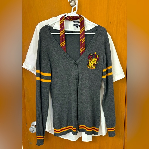 Harry Potter Gryffindor Outfit - Picture 1 of 1